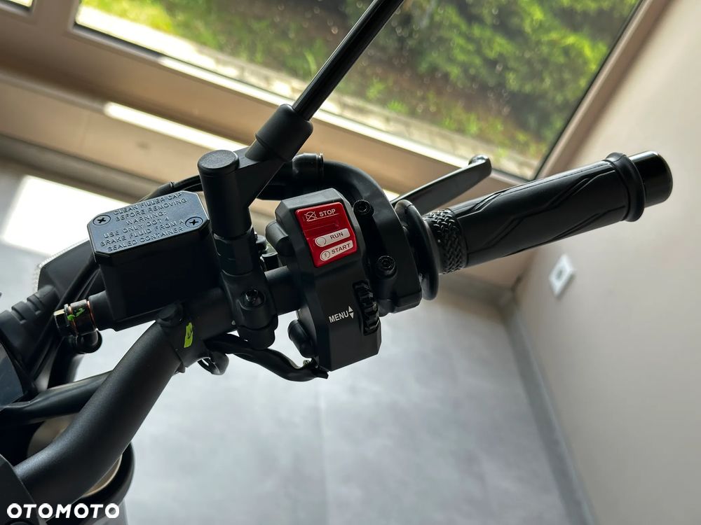 Yamaha MT - 8
