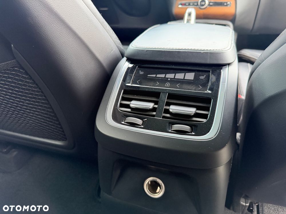 Volvo XC 90 T8 AWD Plug-In Hybrid Inscription 7os - 16