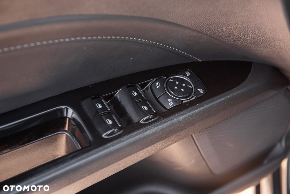Ford Mondeo 2.0 TDCi Titanium PowerShift - 16