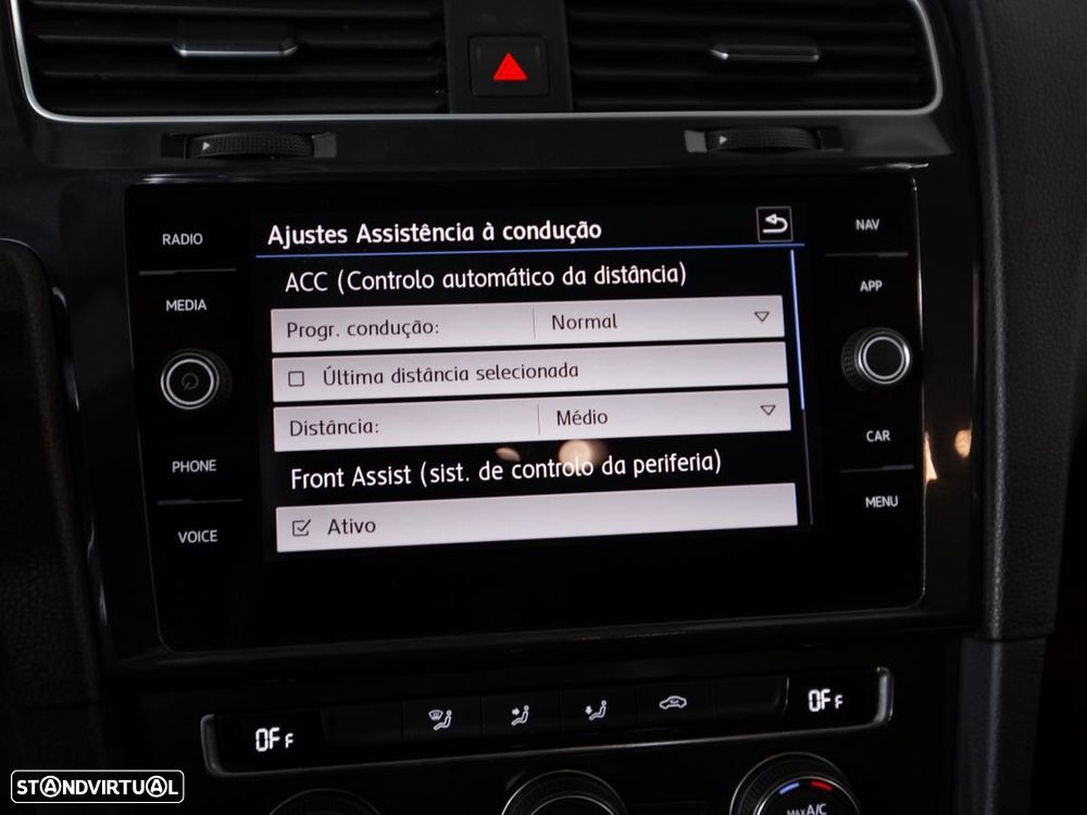 VW Golf Variant 1.6 TDi Confortline - 20