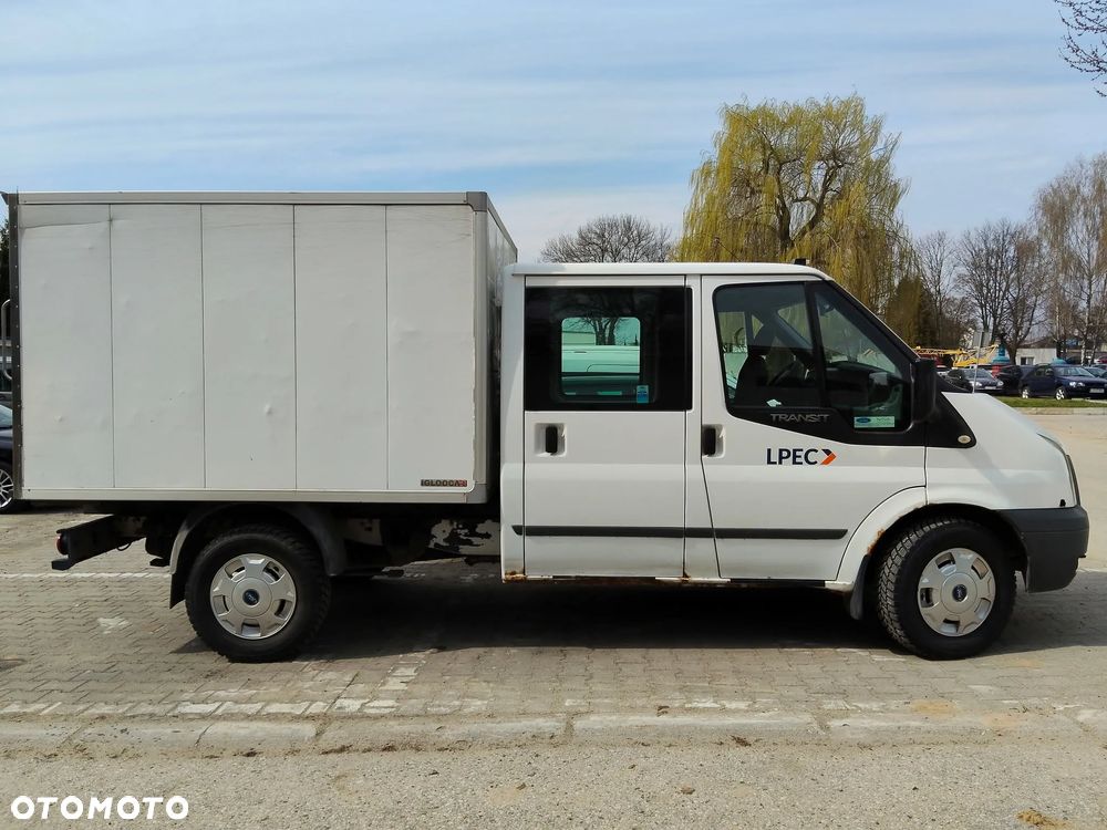 Ford Transit - 1