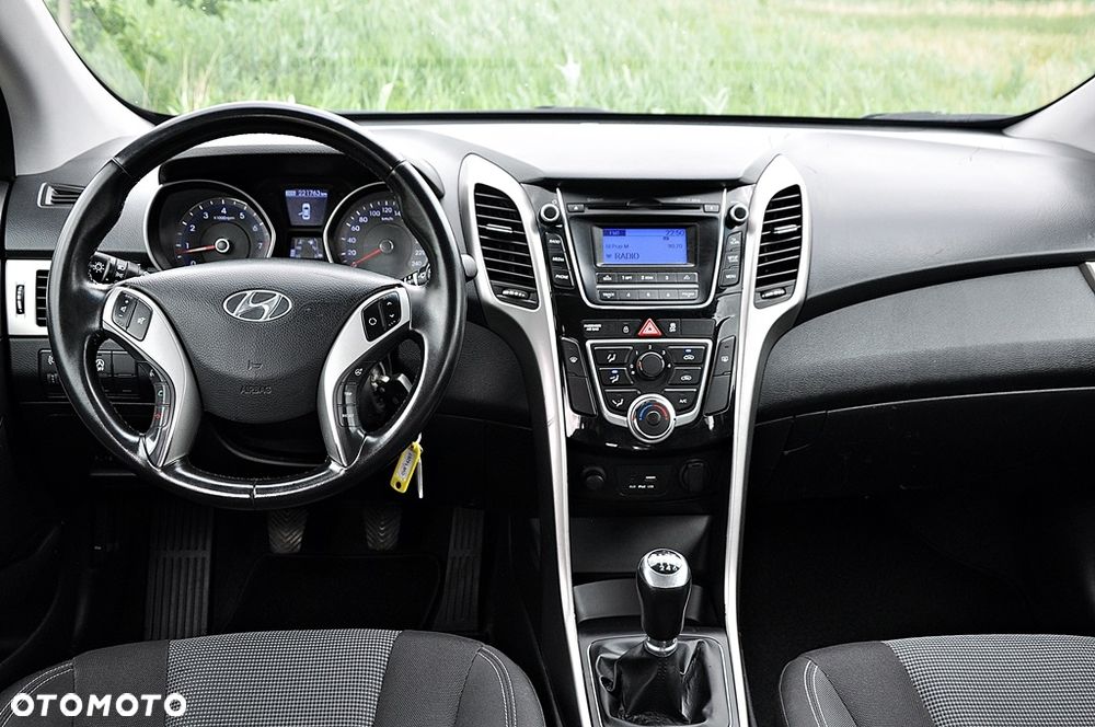 Hyundai i30 1.6 GDI BlueDrive Comfort - 14