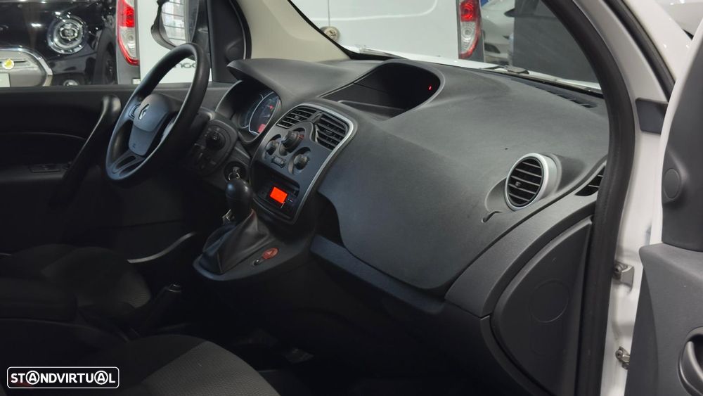 Renault kangoo  ZE - 28