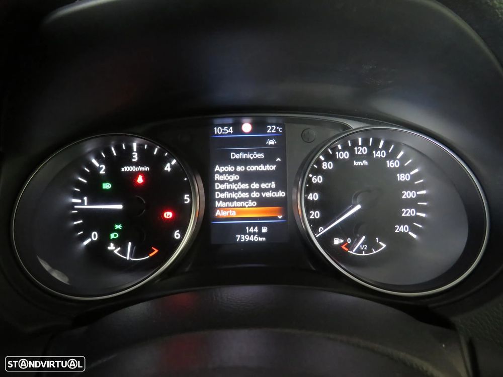 Nissan Qashqai 1.5 dCi N-Connecta J18+Led - 29