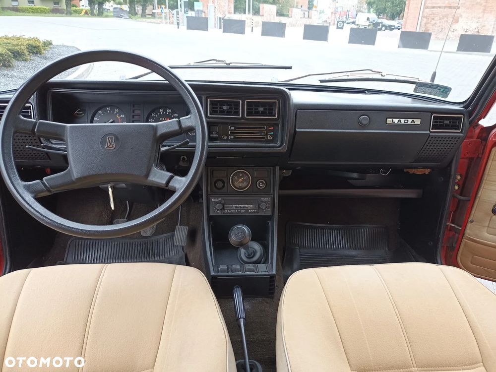 Lada 2107 - 12