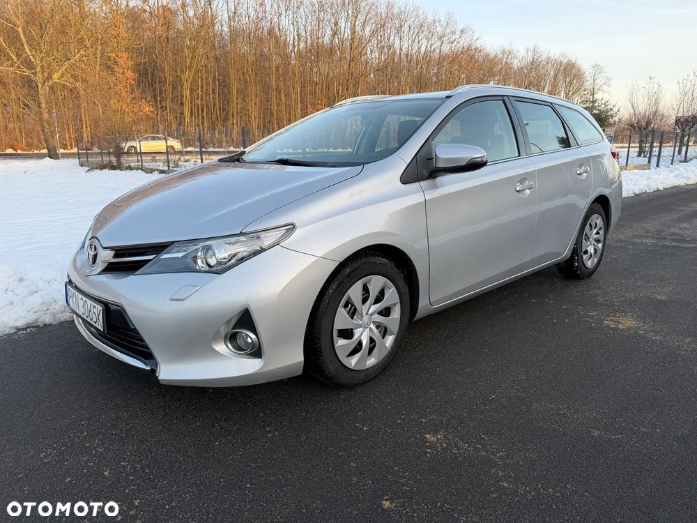 Toyota Auris 1.33 Dual-VVT-i Edition-S - 2