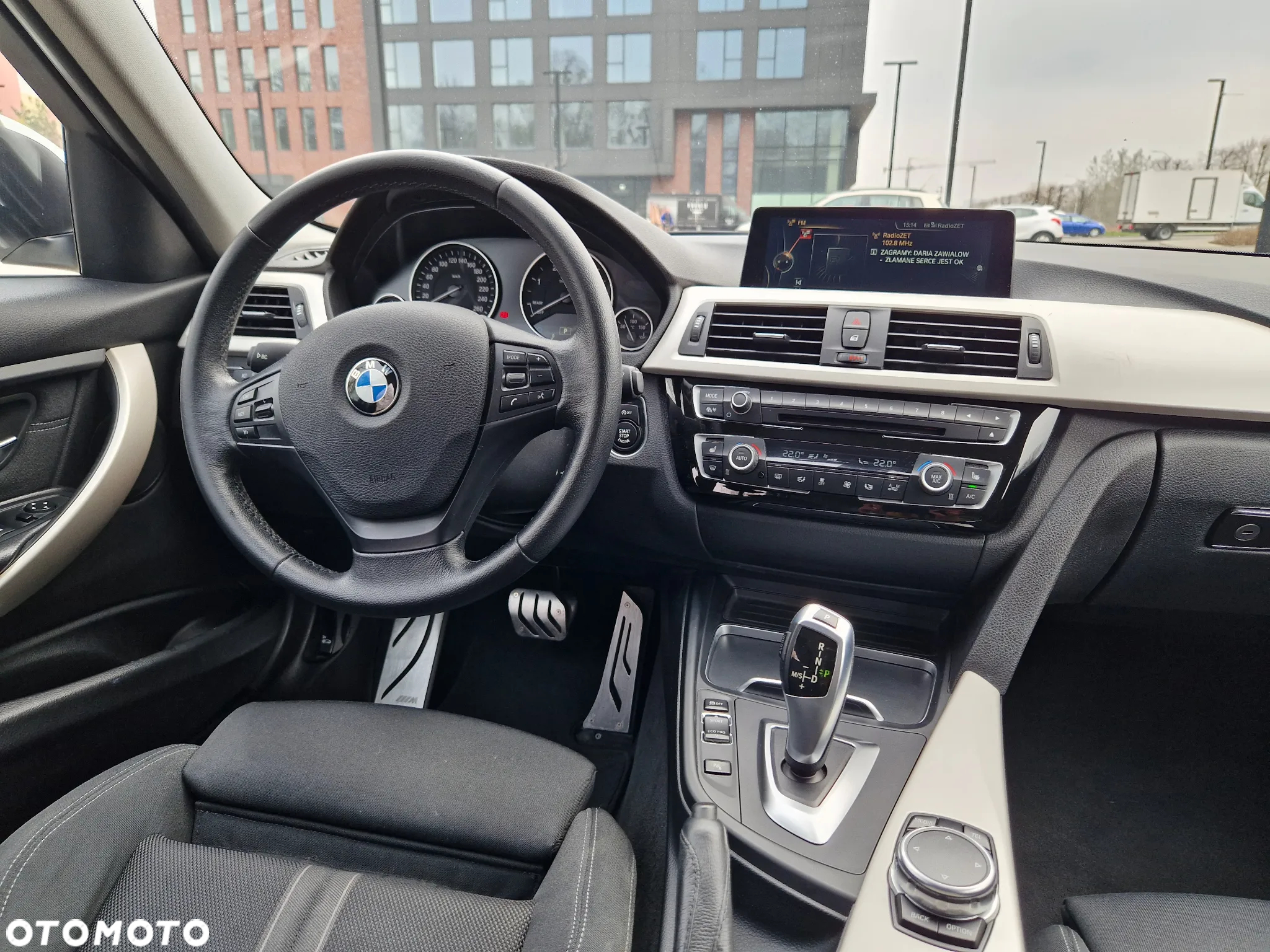 BMW Seria 3 318d Touring Advantage - 23