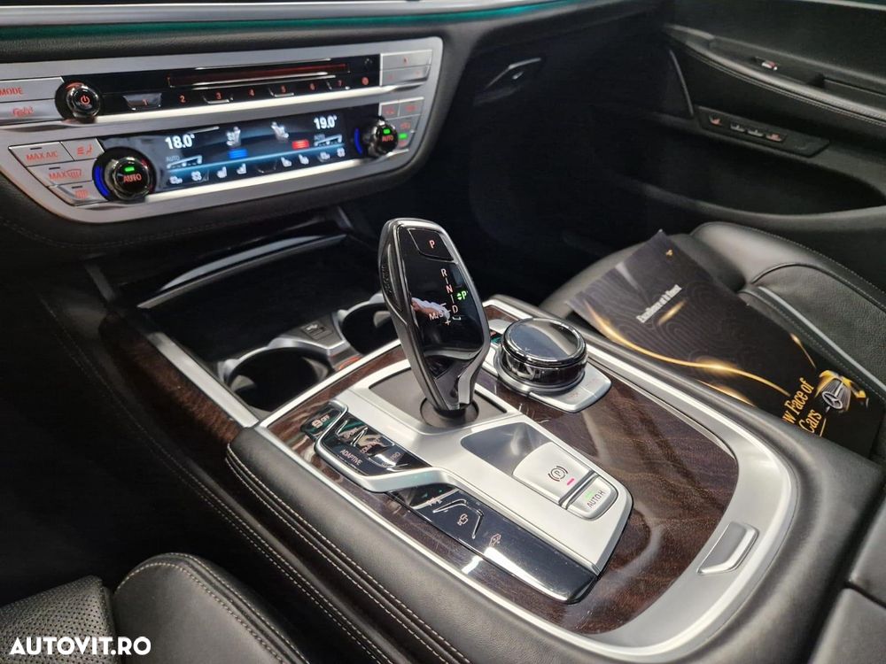 BMW Seria 7 730d xDrive - 12
