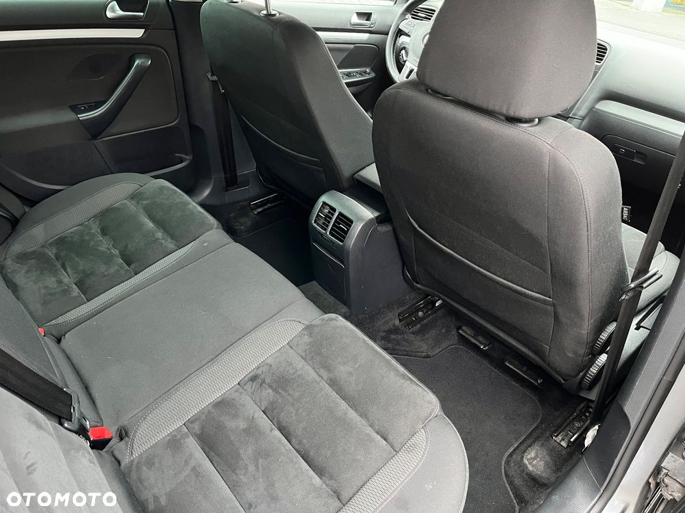 Volkswagen Golf Variant 1.4 TSI Highline DSG - 14