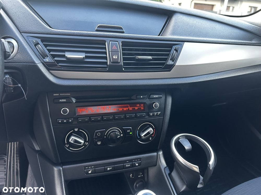 BMW X1 sDrive16d xLine - 10