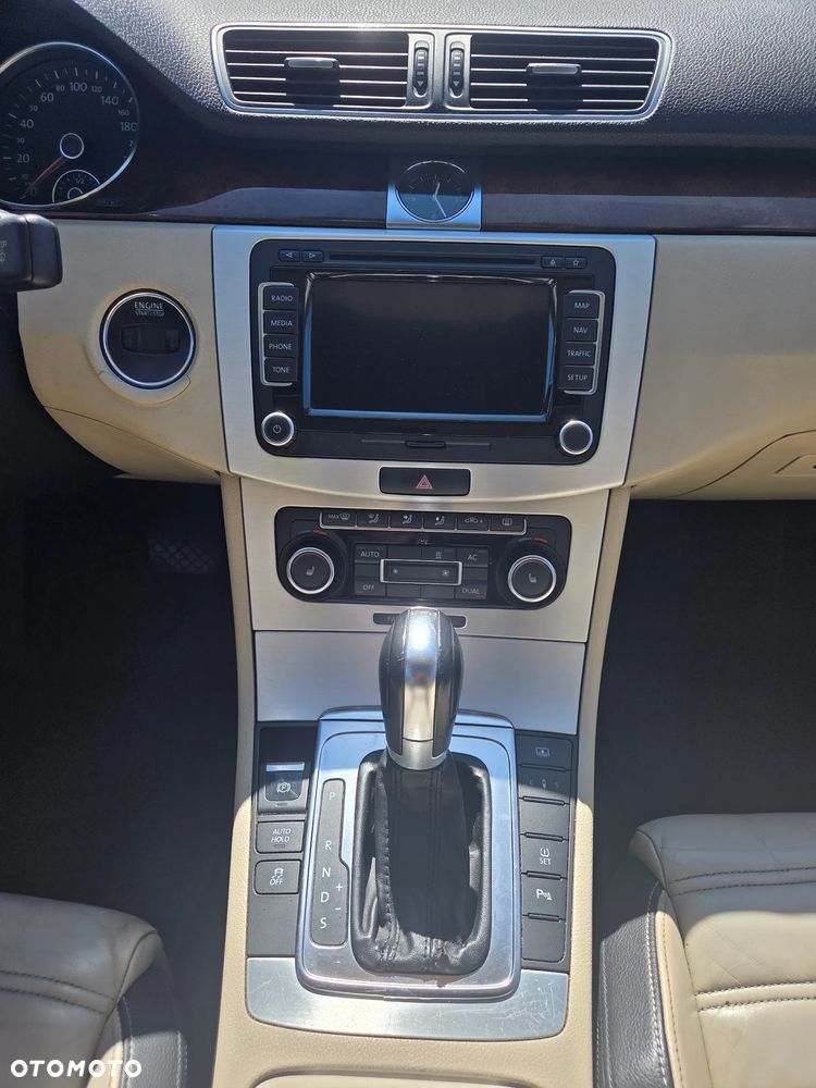 Volkswagen Passat CC - 14
