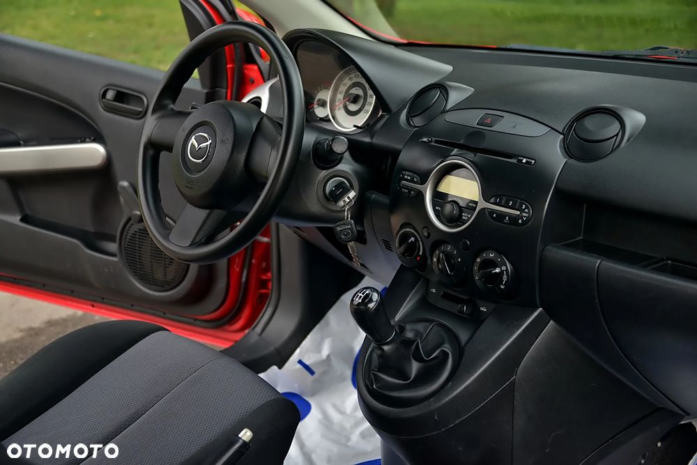Mazda 2 - 27