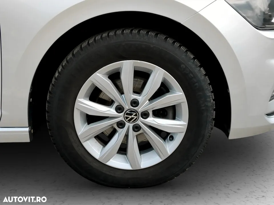 Volkswagen Polo 1.0 TSI DSG Style - 27