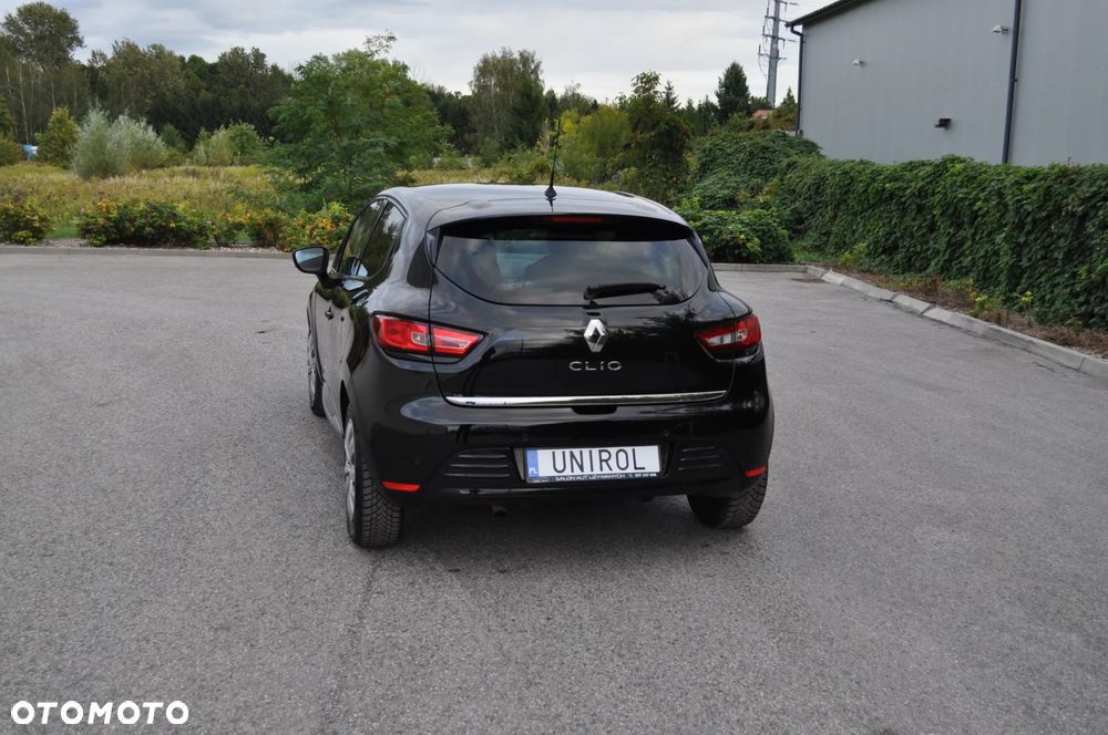 Renault Clio - 9