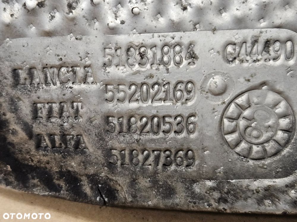 Fiat Grande Punto 1.2 1.4 8V osłona termiczna katalizatora 51831884 - 2