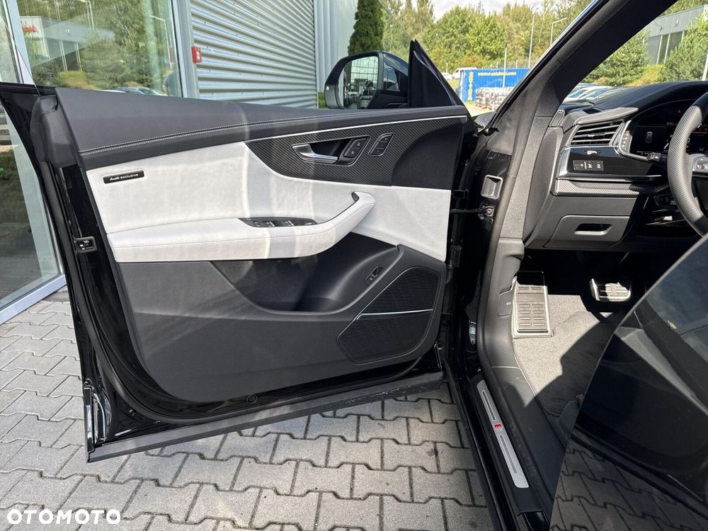 Audi SQ8 - 9