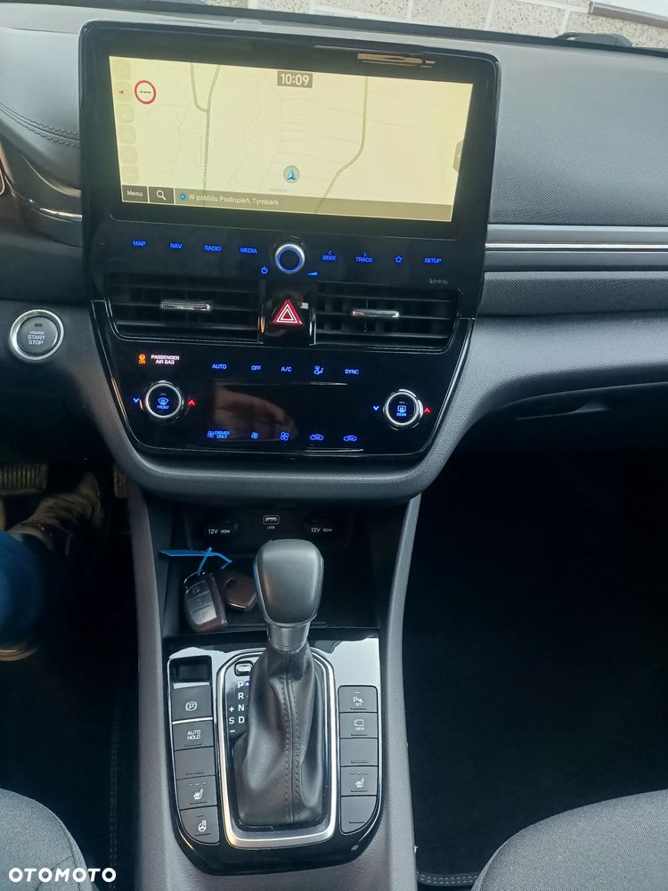 Hyundai IONIQ - 17