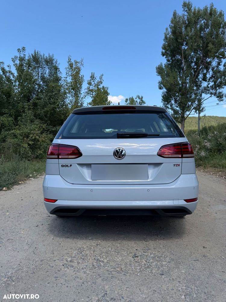 Volkswagen Golf - 5