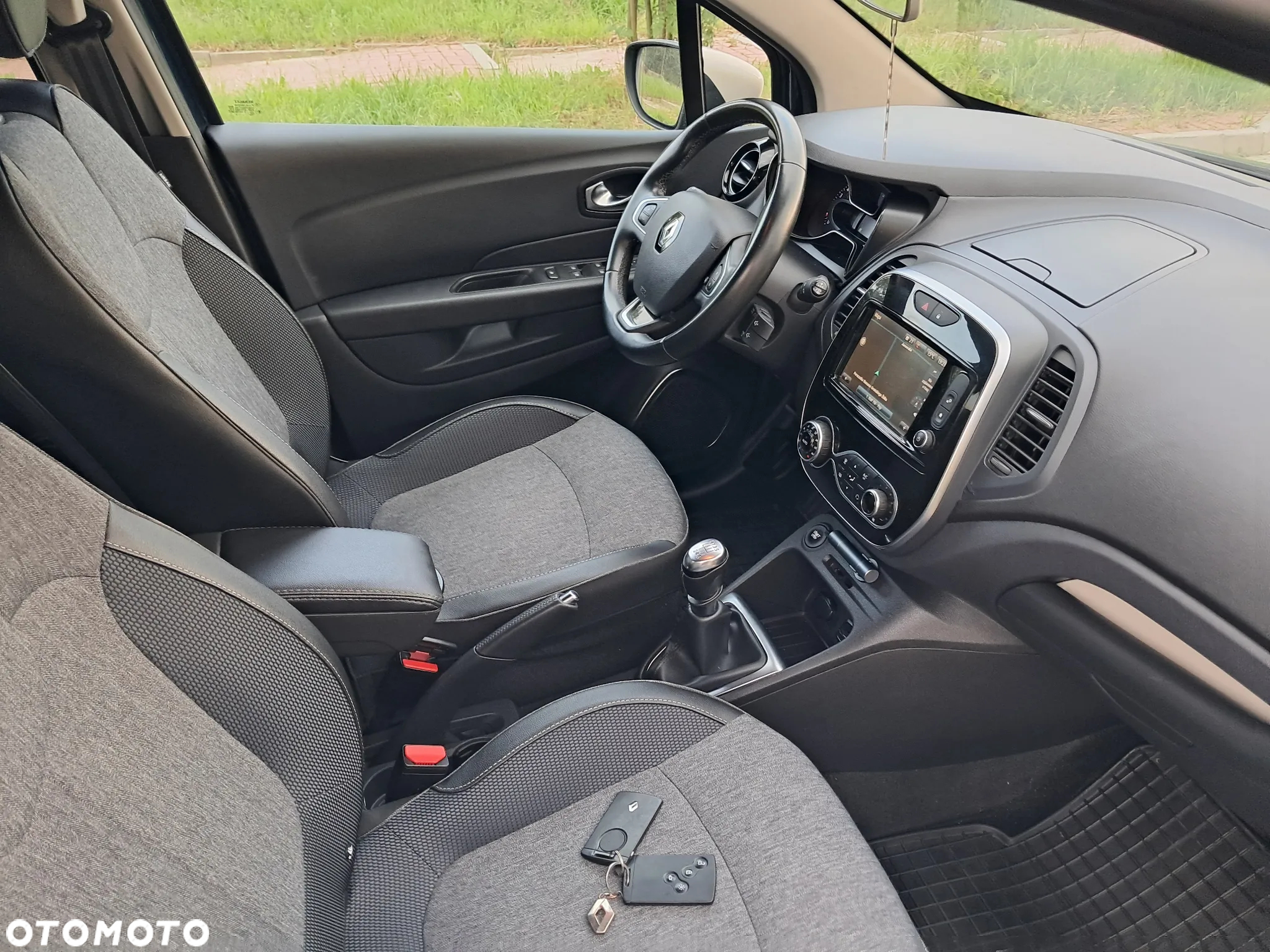 Renault Captur 1.3 TCe Intens - 12