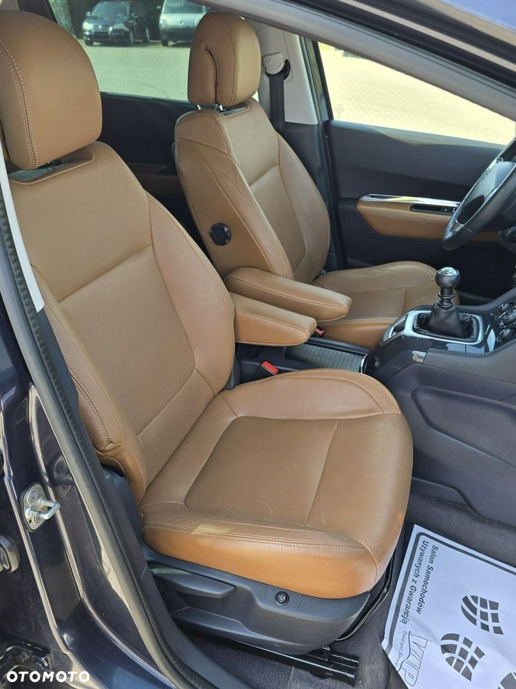 Peugeot 5008 - 26