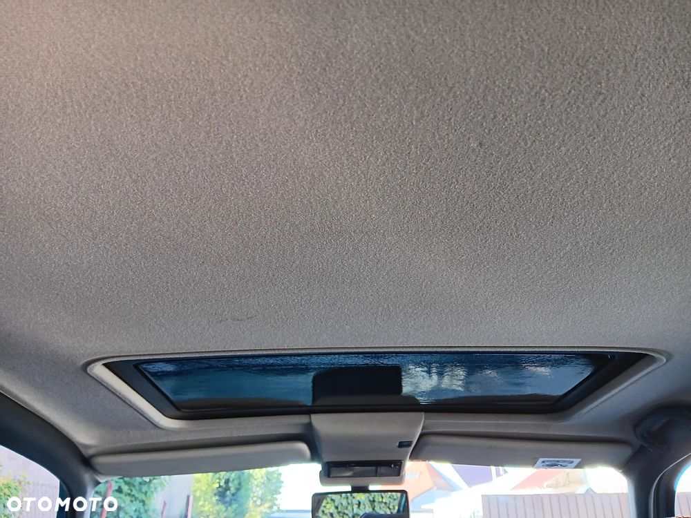 Volkswagen Passat - 12