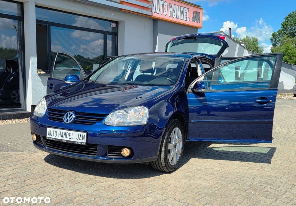 Volkswagen Golf - 5