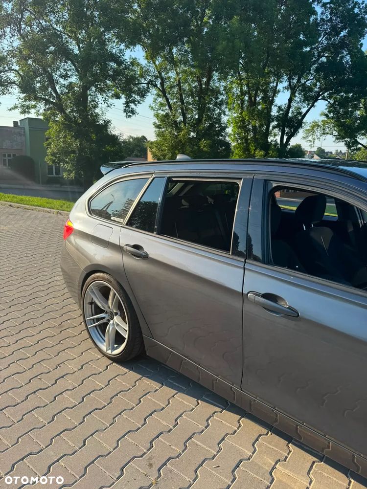 BMW Seria 3 320d - 4