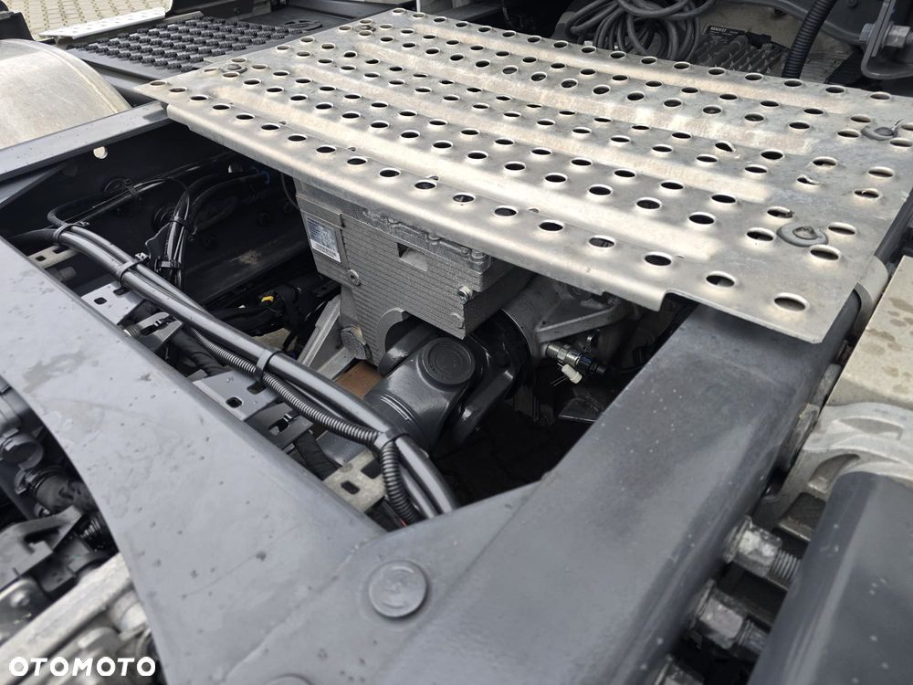 Renault T 480 Higline - retarder - 8