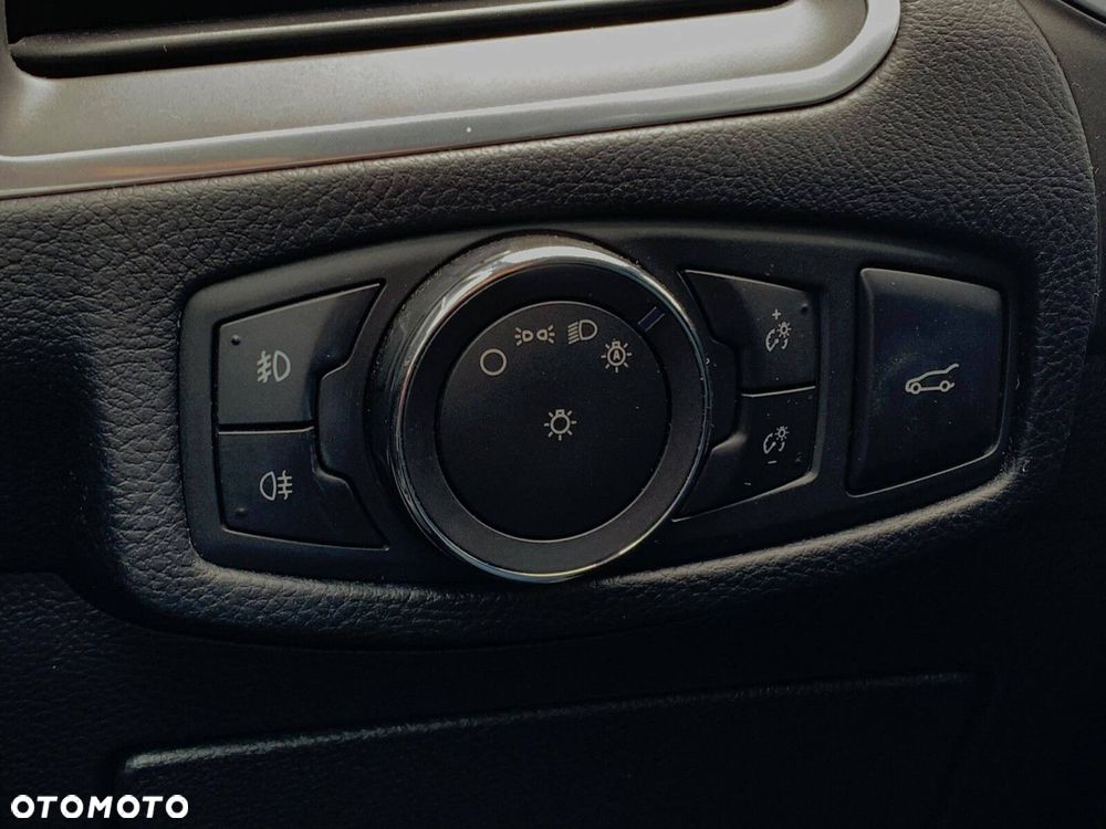 Ford S-Max 2.0 TDCi Titanium PowerShift - 32