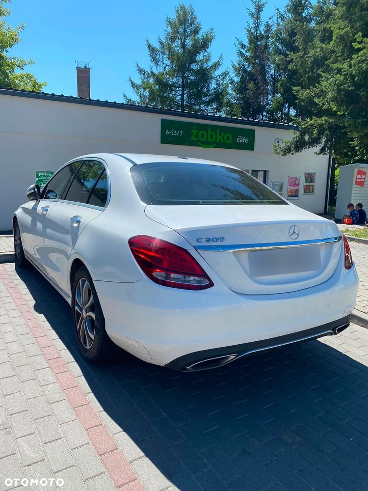 Mercedes-Benz Klasa C 300 7G-TRONIC Exclusive - 5