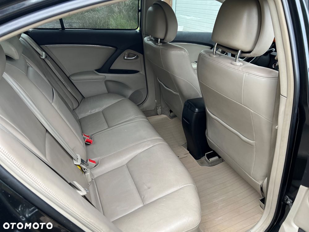 Toyota Avensis 2.0 D-4D Platinium - 29