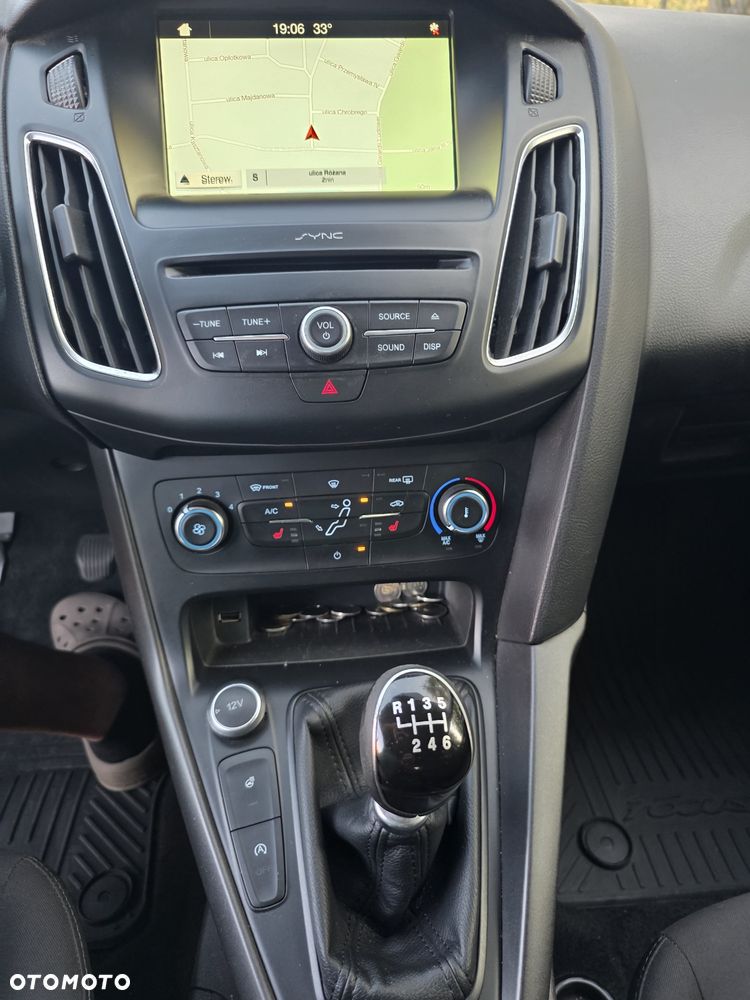 Ford Focus - 8
