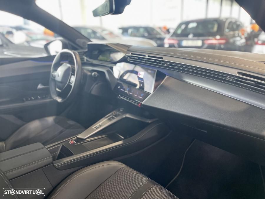 Peugeot 308 1.6 Hybrid GT Pack e-EAT8 - 29