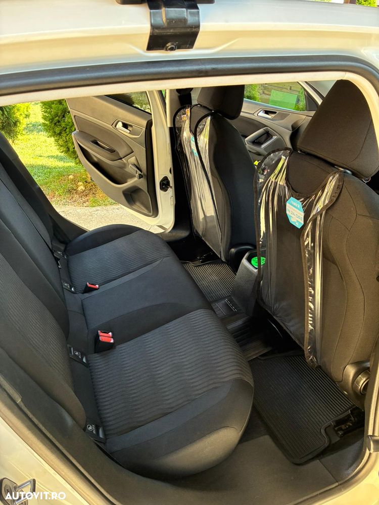 Peugeot 308 1.2 VTi Access - 17