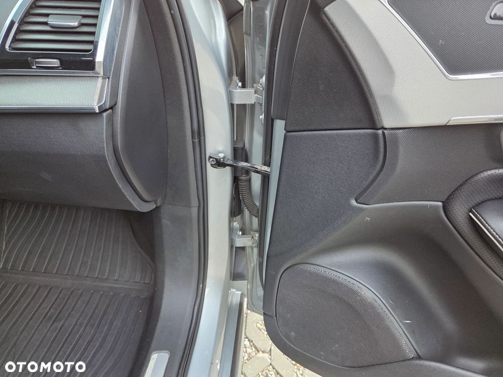 Volvo XC 90 T6 AWD R-Design 7os - 35
