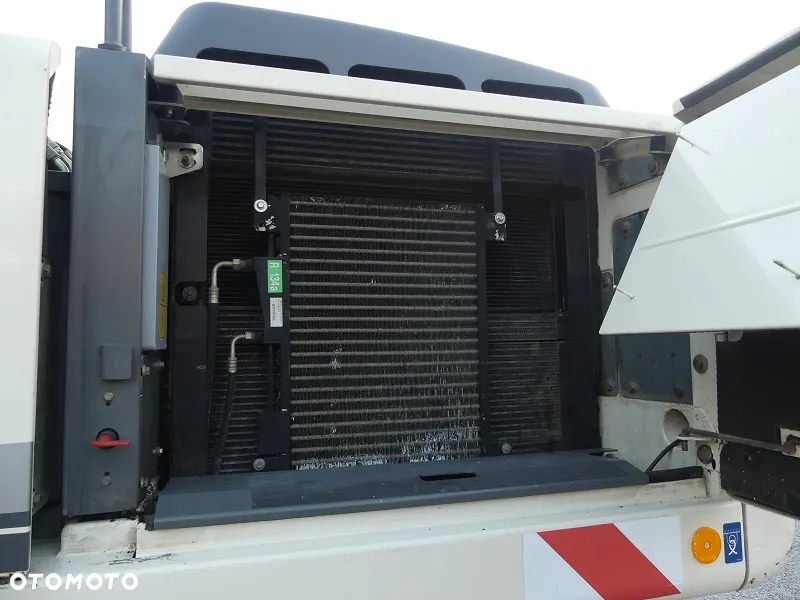 Liebherr A900C z Niemiec / Super Stan / - 17
