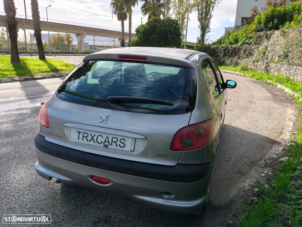 Peugeot 206 1.1 Color Line - 8