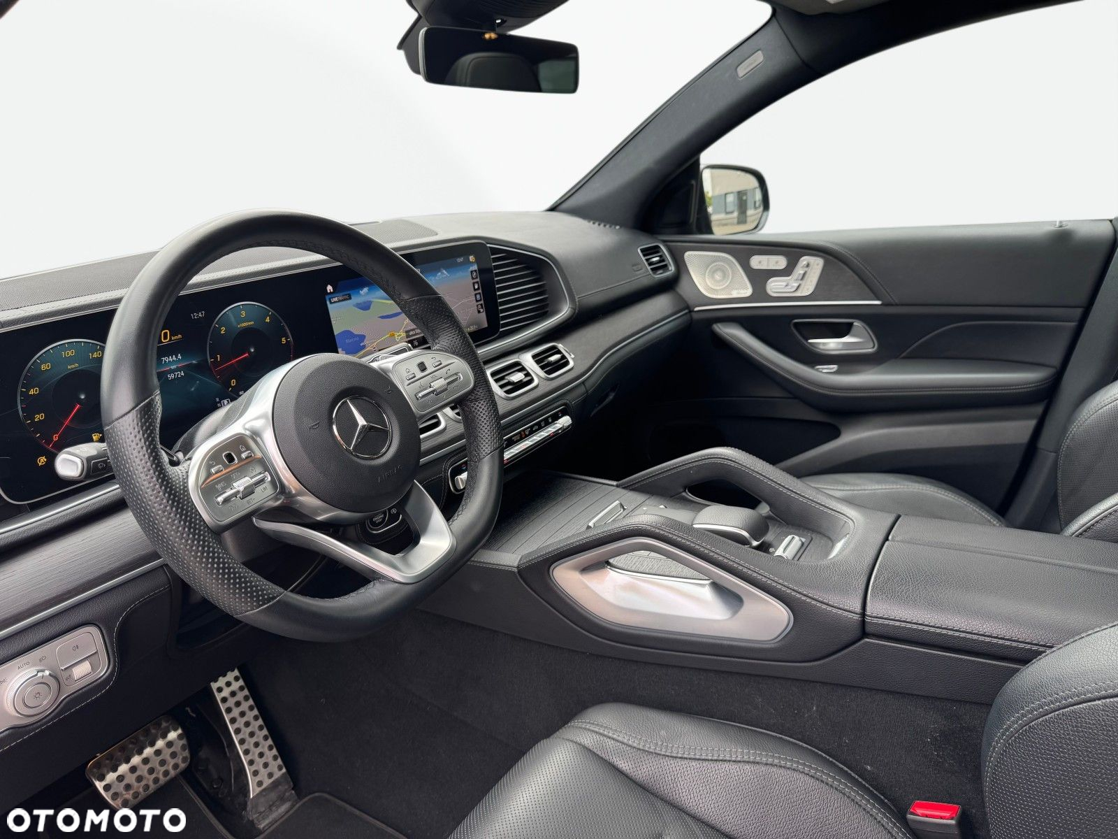 Mercedes-Benz GLE - 12