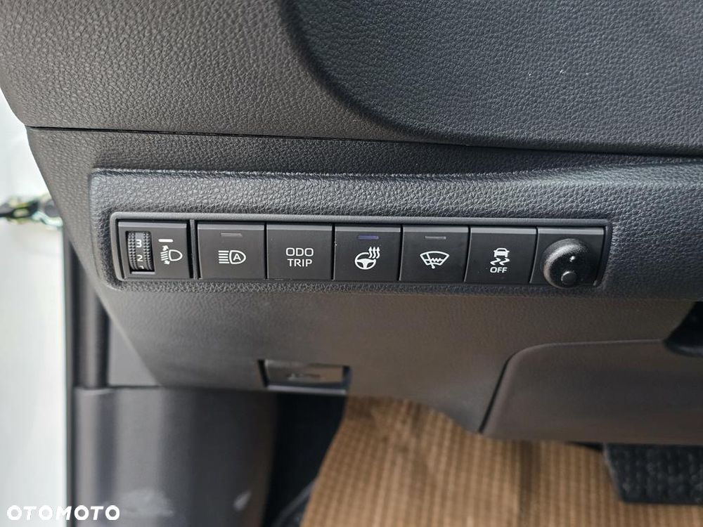 Toyota Corolla 1.8 Hybrid Comfort - 13