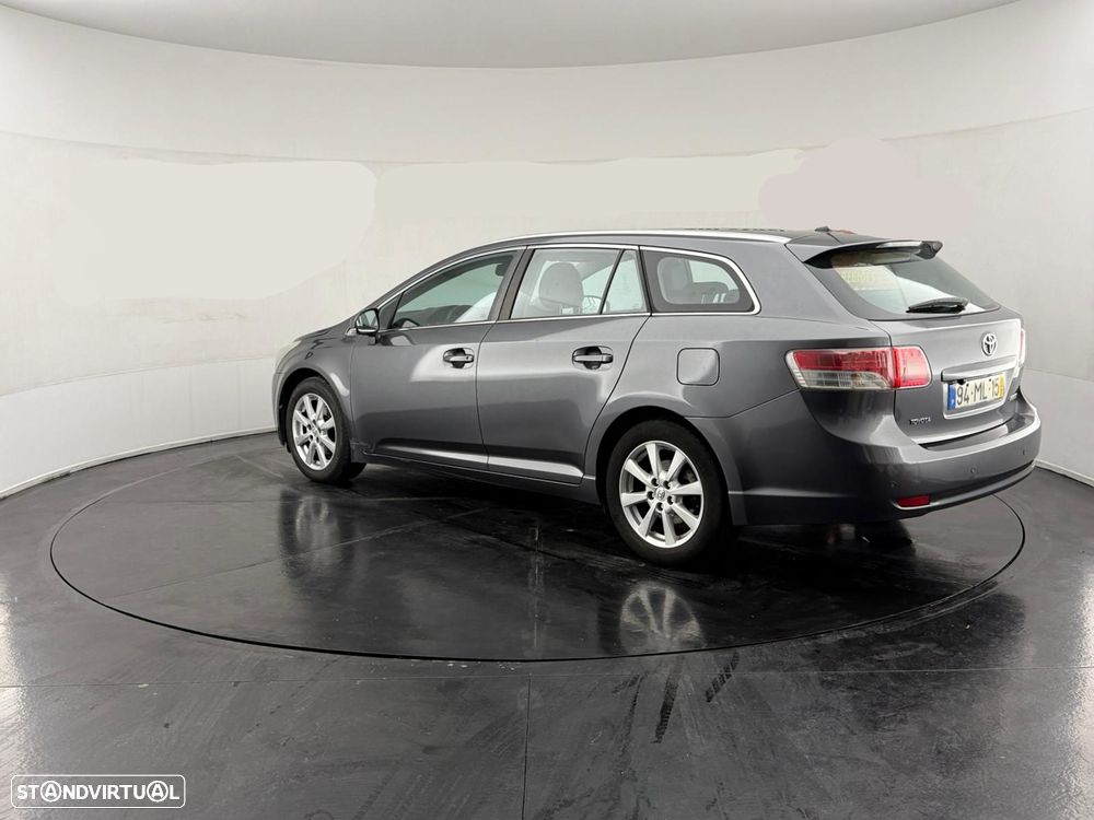Toyota Avensis SW 2.0 D-4D - 3