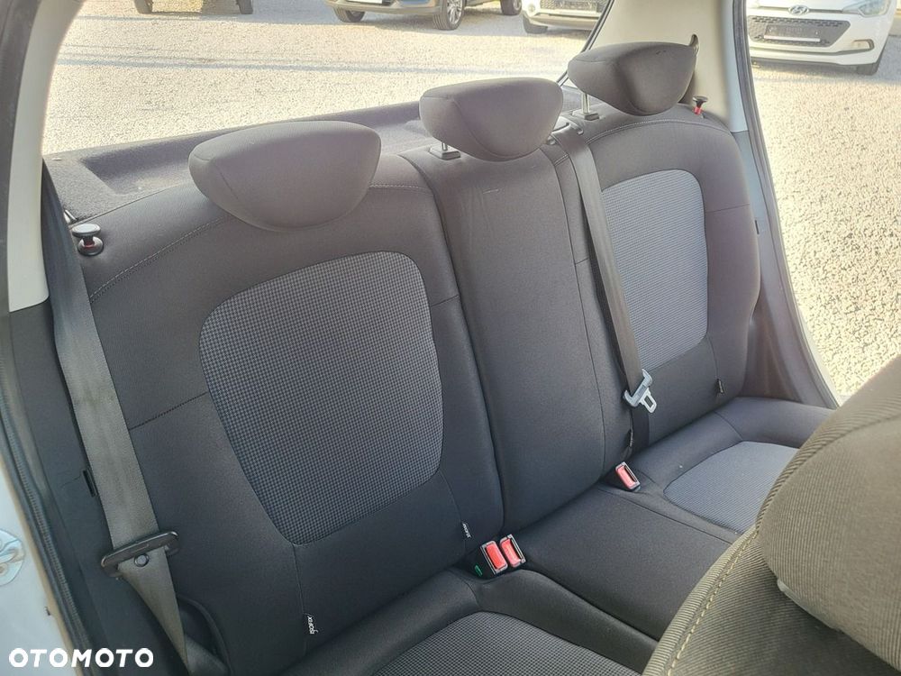 Hyundai i20 - 21