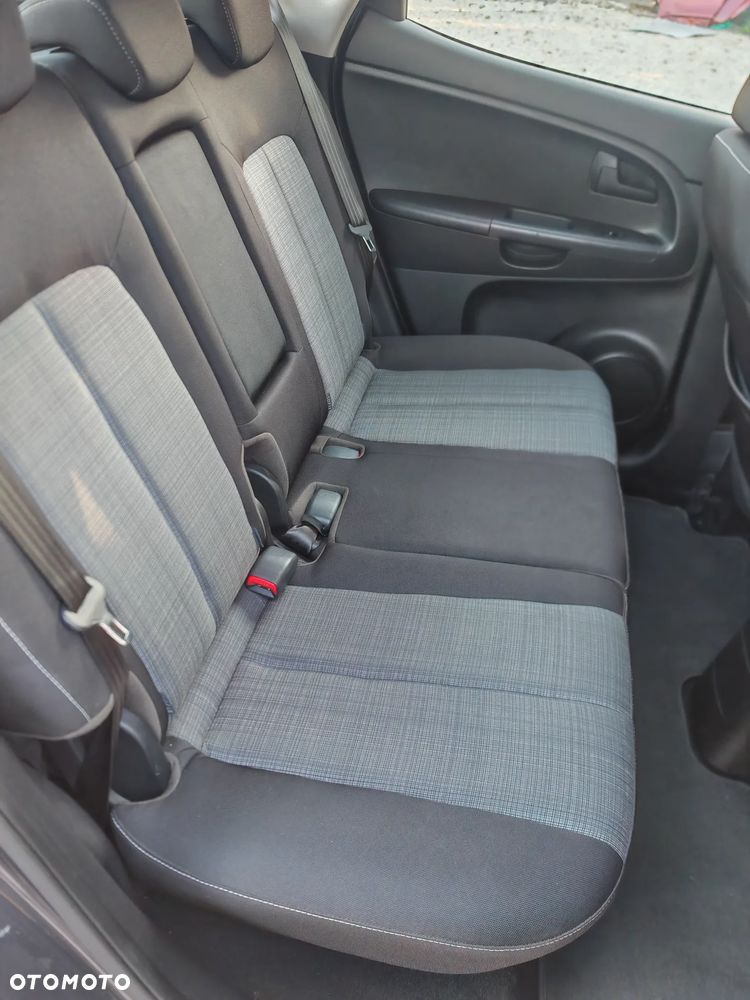Kia Venga 1.6 CVVT Spirit - 24