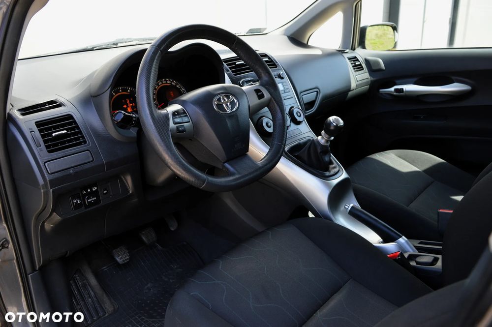 Toyota Auris 1.33 VVT-i Life Comfort - 5