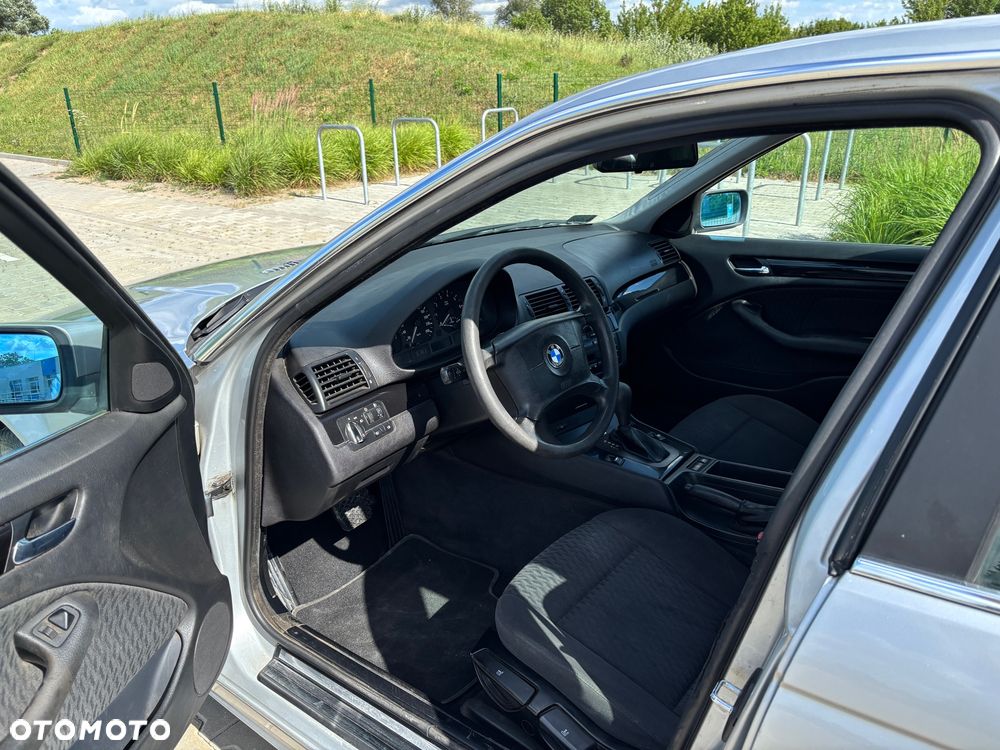 BMW Seria 3 - 25
