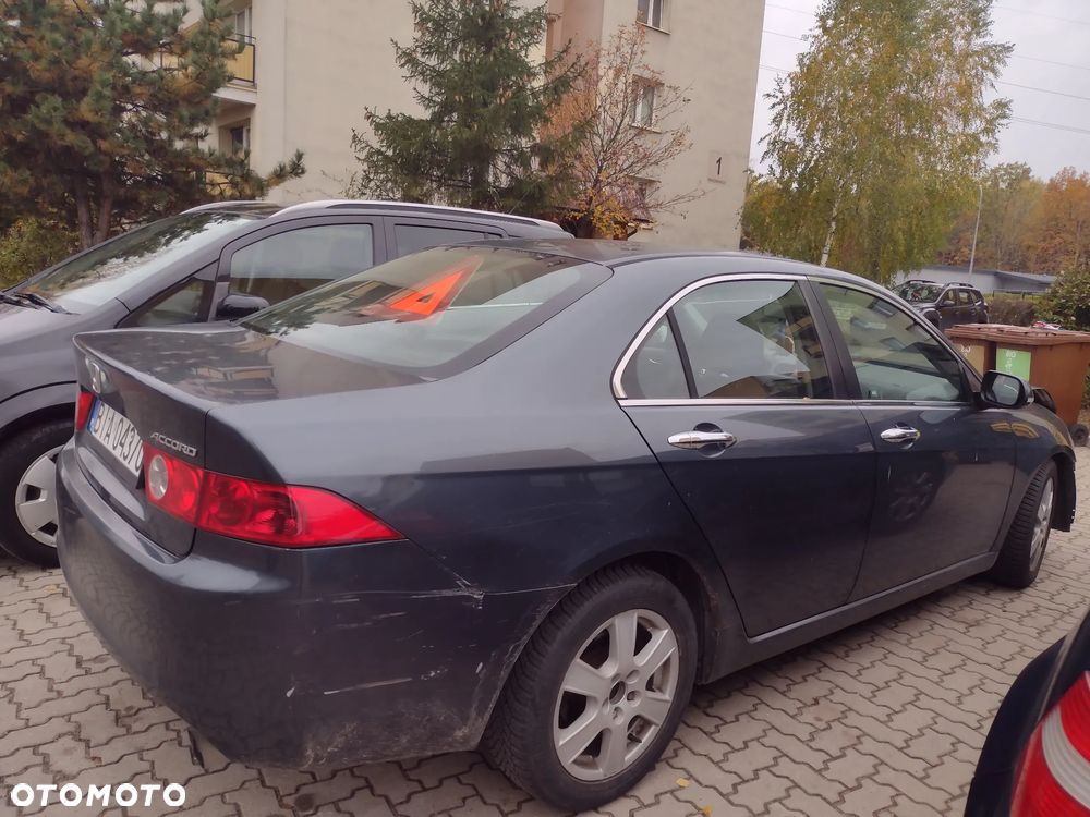 Honda Accord 2.0 Comfort - 5