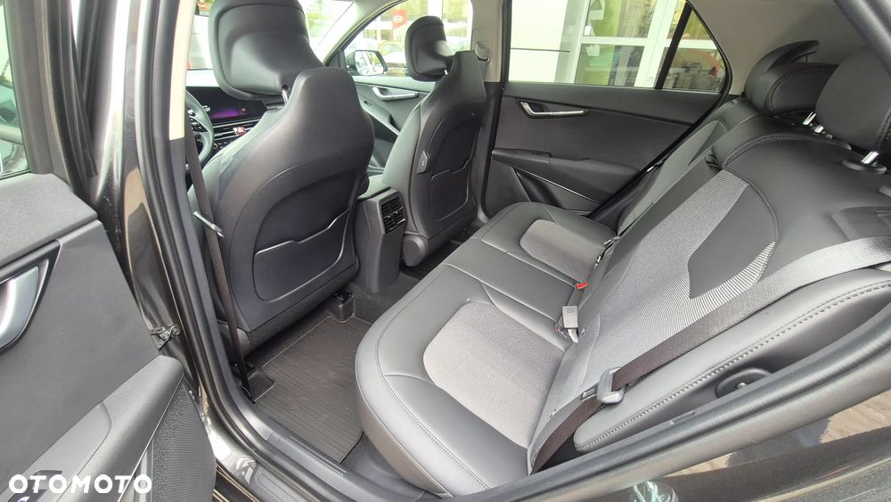 Kia Niro 1.6 GDI Hybrid L - 14