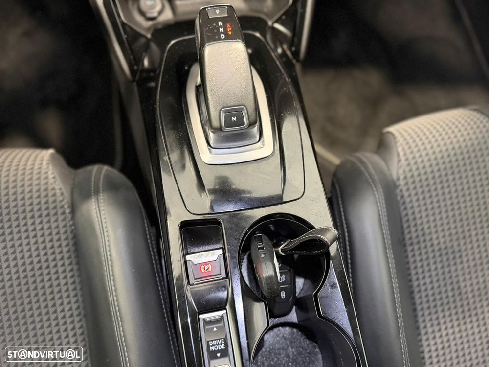 Peugeot 2008 1.5 BlueHDi GT EAT8 - 11