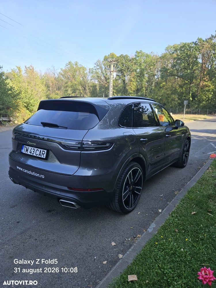 Porsche Cayenne Standard - 2