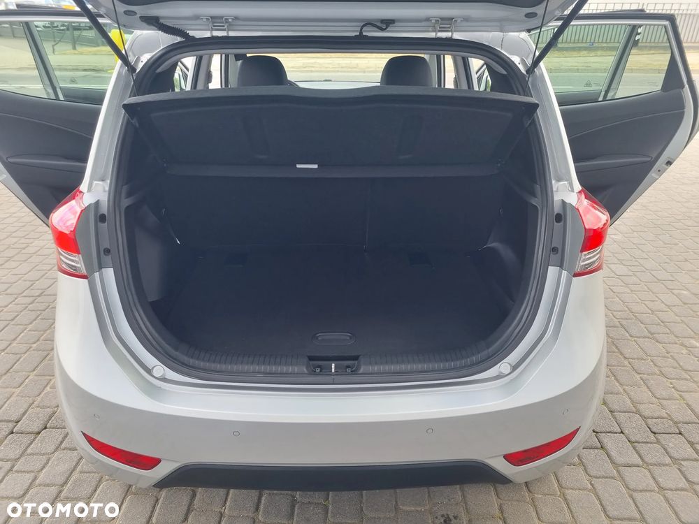 Hyundai ix20 1.6 Automatik Fifa World Cup Edition - 27