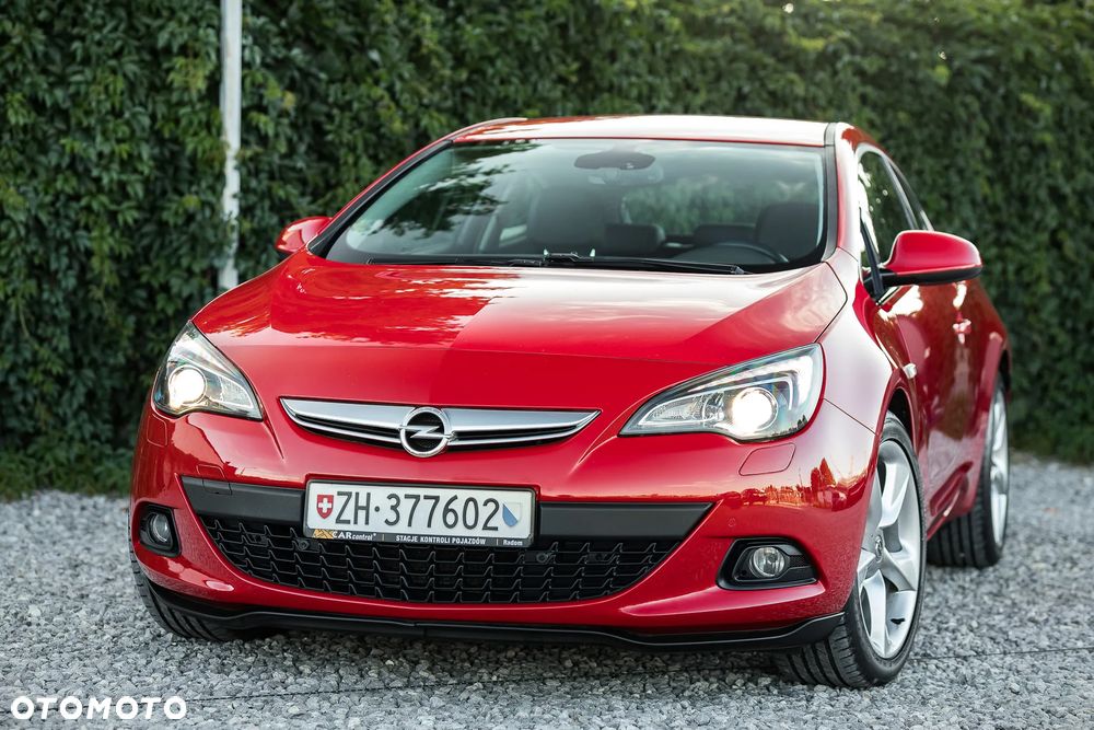 Opel Astra 1.6 Turbo Cosmo - 6